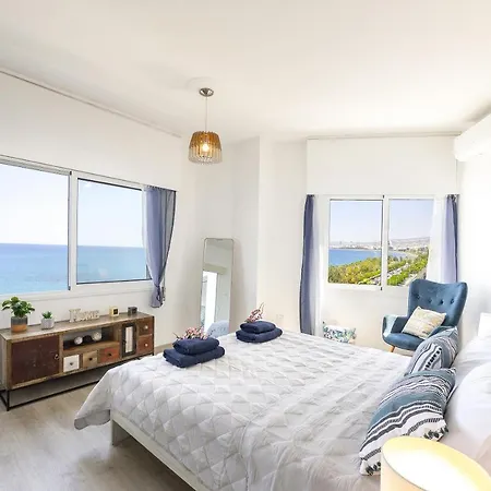 Lovely 3-bedroom In Prokymea Court