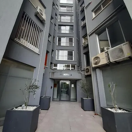 Lovely 3-bedroom In Prokymea Court