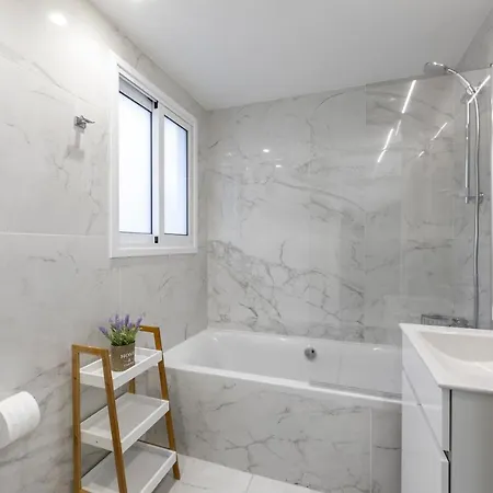 公寓 Lovely 3-bedroom In Prokymea Court 利马索尔